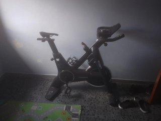 BEHUMAX NITRO 6000 SMARTBIKE Bicicleta Estática