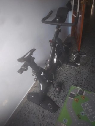 BEHUMAX NITRO 6000 SMARTBIKE Bicicleta Estática