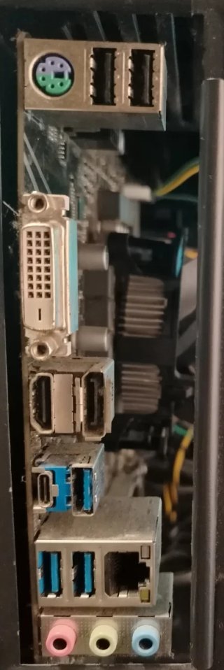 Ordenador por piezas CPU, PSU, Placa Base, Caja