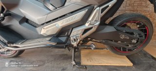 Honda X-ADV 750cc Gris