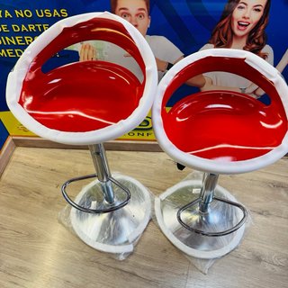 2 Sillas de Barra Rojas y Blancas
