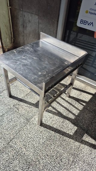 Mesa de acero inoxidable