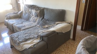 Sofá 3 plazas chaise longue + 2 poufs