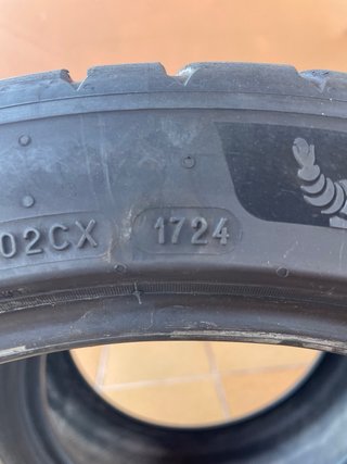 2x Neumáticos Michelin PS5 215/45ZR18 93Y
