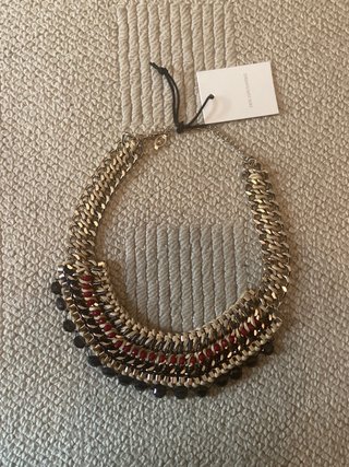 Collar Zara Dorado y Rojo