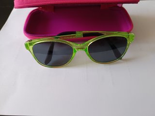 Gafas de sol infantiles verdes