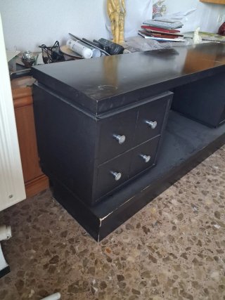 Mueble TV negro madera