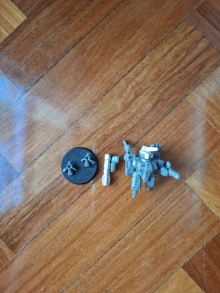Warhammer 40K Tau XV8 Crisis