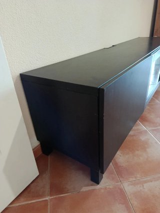 Mueble TV negro 3 puertas