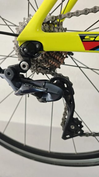 Bicicleta Scott Foil Carbono