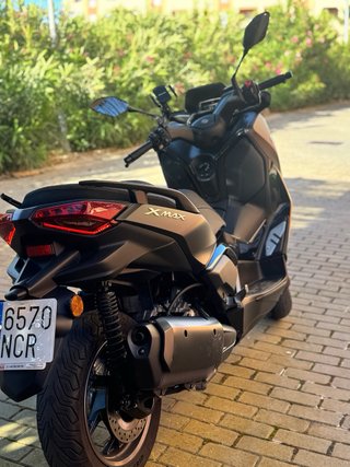 Yamaha XMAX 300 Tech MAX MAGMA  2025