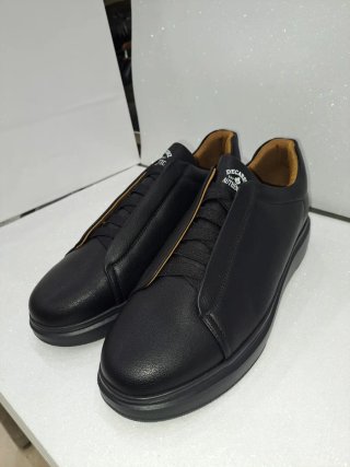 Scarpe uomo similpelle nere tg. 43