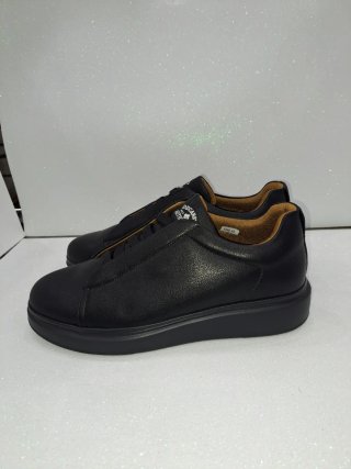 Scarpe uomo similpelle nere tg. 43