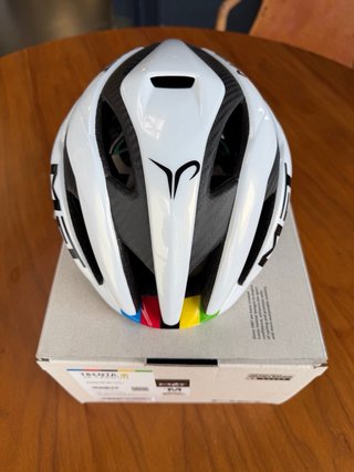 MET Trenta 3K Carbon Pogacar Edition
