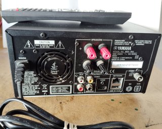 YAMAHA BRX 750 Tuner, CD/DVD/Blu-ray 3DTM