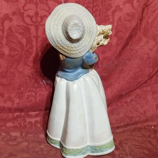Figura Nao Lladro Niña con Trigo