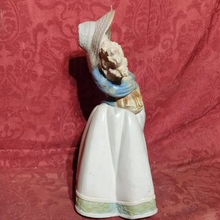 Figura Nao Lladro Niña con Trigo