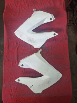 Derbi Senda lote de tapas chapas carenado