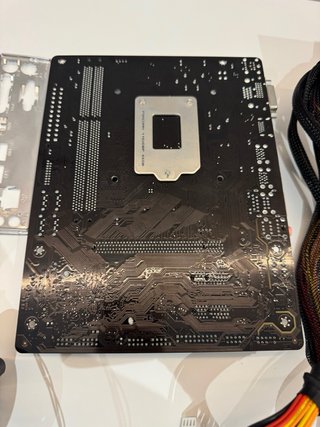 Pack Componentes PC: Placa Base, Fuente, Disipador