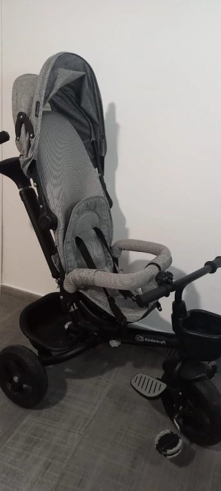 Triciclo infantil gris