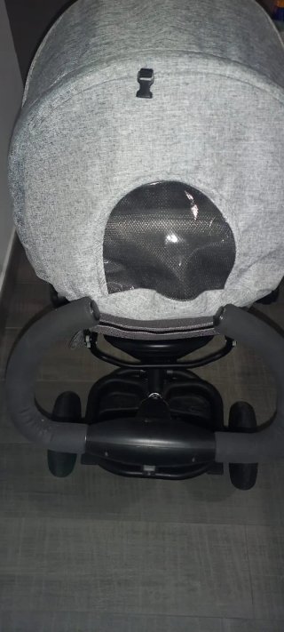 Triciclo infantil gris