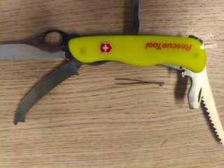 Navaja Victorinox Rescue Tool