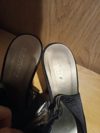 Tacones negros Labot Talla 38