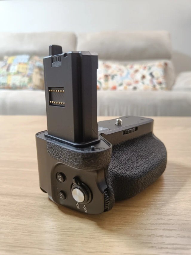 Impugnatura Meike MK-A7R IV per Sony A7R IV