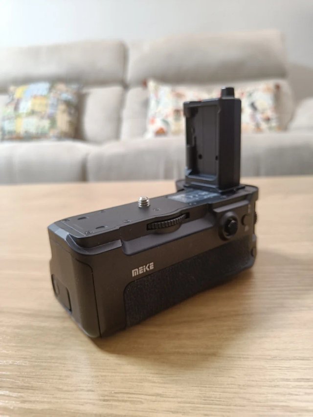Impugnatura Meike MK-A7R IV per Sony A7R IV
