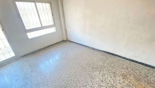Piso en venta en El Grau en Valencia