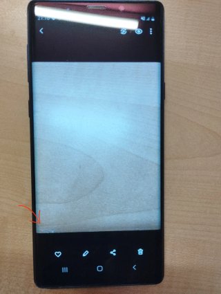Samsung Galaxy Note 9 e SPen giallo