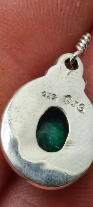 Pendientes de Plata y Esmeralda.