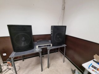 Altavoces y amplificador