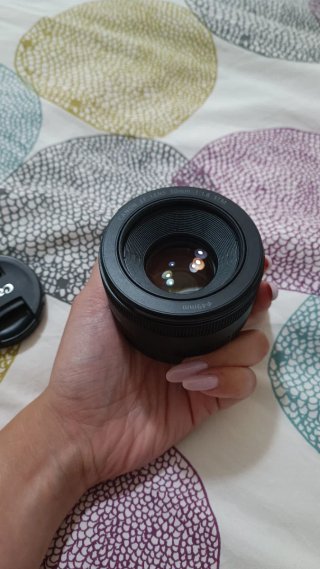 Canon EF 50mm f/1.8 STM