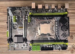 Procesador Intel Xeon E5-2680 v4 + 16GB DDR4