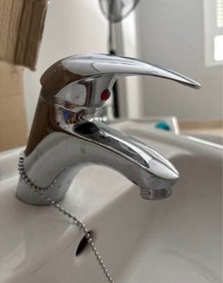 Lavabo de porcelana blanco