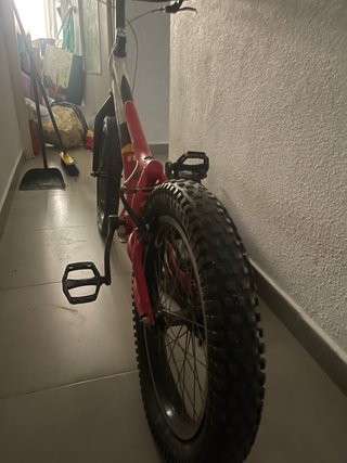 Bicicleta trial monty