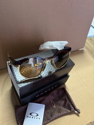 Gafas Oakley MOD 9242 Nuevas