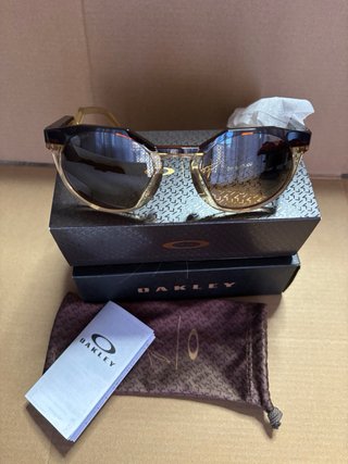Gafas Oakley MOD 9242 Nuevas