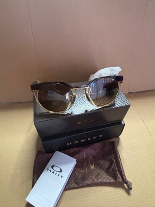 Gafas Oakley MOD 9242 Nuevas