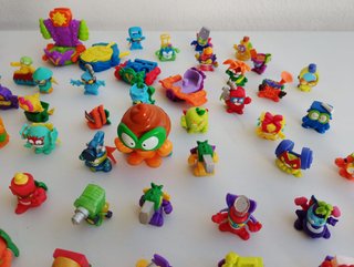 Superzings. Gran lote de figuras y vehículos