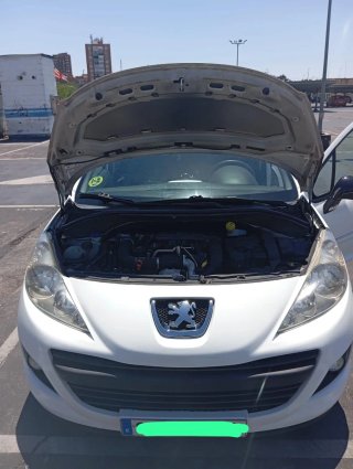 Peugeot 207 2011