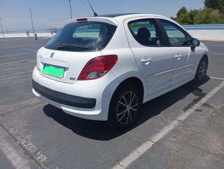 Peugeot 207 2011