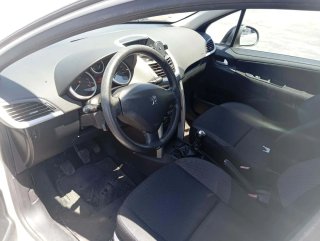 Peugeot 207 2011