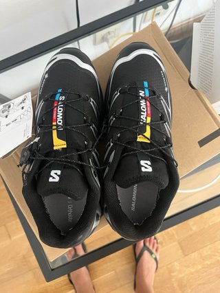 Zapatillas Salomon Gore-Tex Negras y Plateadas