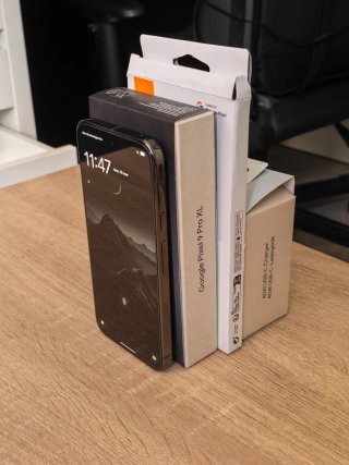 GOOGLE PIXEL 9 PRO XL + FUNDA SPIGEN + CARGADOR