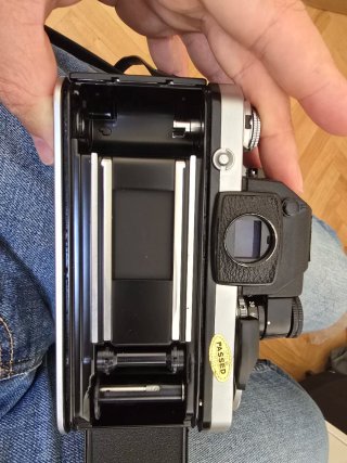 Nikon F2 AS (DP-12) Plata + Nikkor 50mm f/1.8