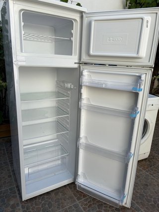 Nevera Selecline Blanca prácticamente nueva
