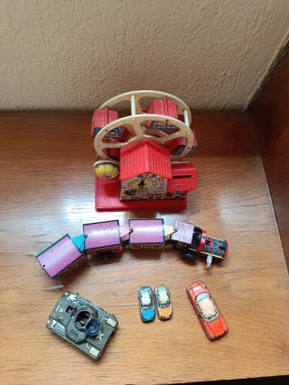 Juguetes de Hojalata: Tren, Coche, Tanque, Noria