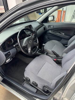Nissan Almera 2004
